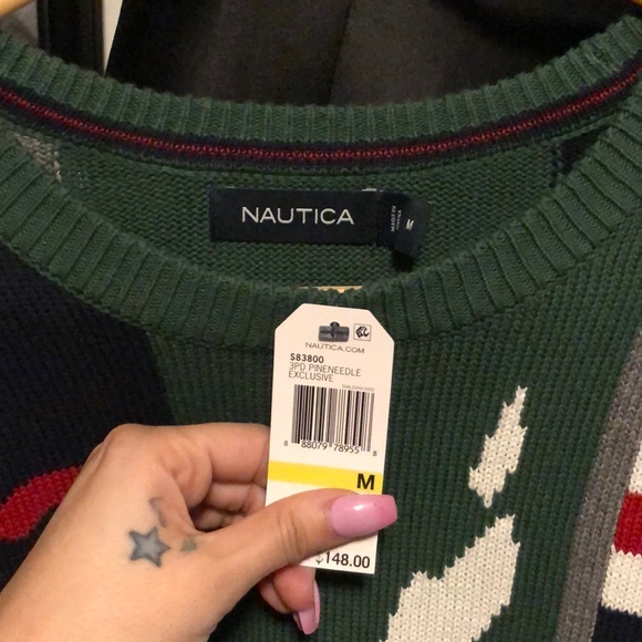 Nautica - Picture 3 of 3